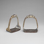 Stirrups, pair (yob chen)