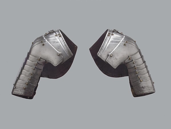 Pair of Tournament Pauldrons (Shoulder Defenses)