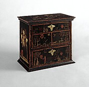 Small chest of drawers