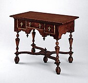 Dressing table
