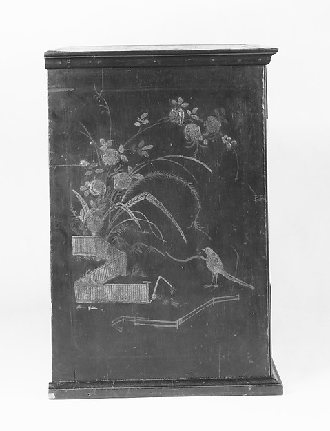 High chest of drawers