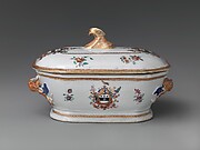 Covered Sauce Tureen
