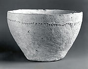 Bowl with punctate decoration