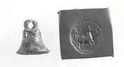 Bell-shaped stamp seal and modern impression: standing quadruped