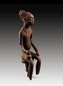 Commemorative figure of a chief