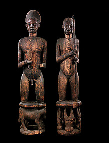 Commemorative thrones of Chief Tufoyn and Queen Mother Naya