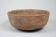 Incised bowl with geometric pattern