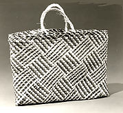 Carrying Basket (Kete Whakairo)