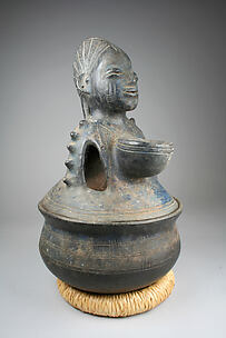 Lidded Vessel: Female Figure (Eyinle)