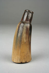 Snuff Vessel