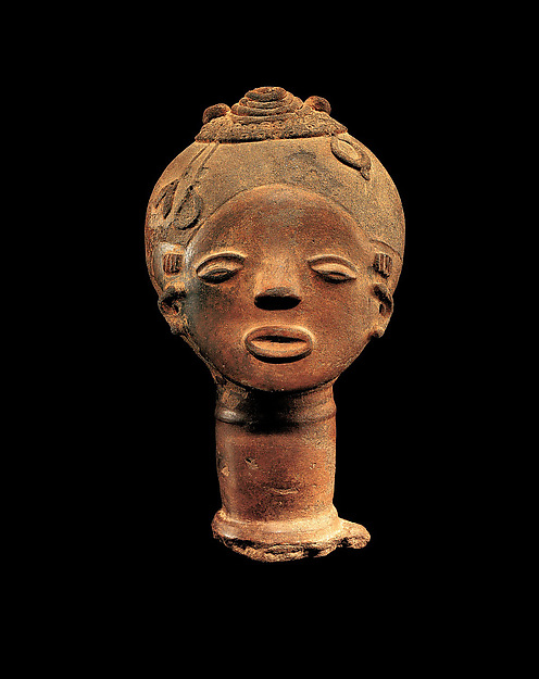 Memorial head (Ntiri)
