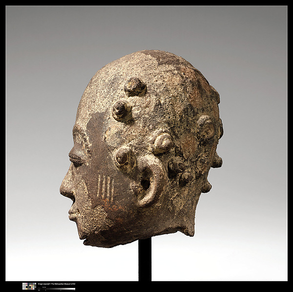 Memorial head
