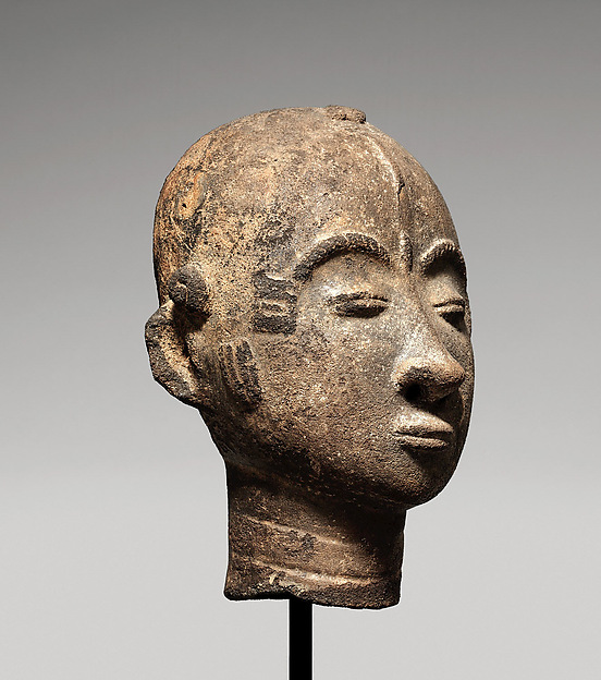 Memorial head