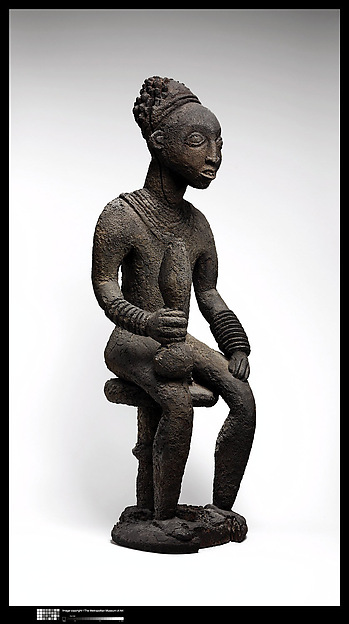 Commemorative figure of a chief