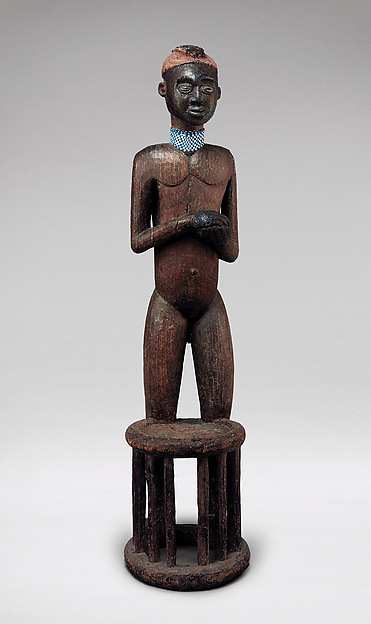 Commemorative throne of Queen Mother Nindum (?)