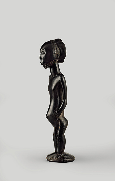Commemorative figure