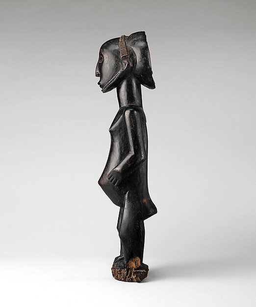 Commemorative figure
