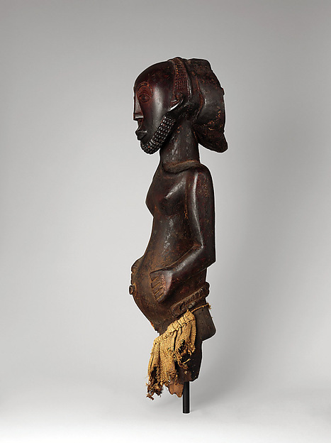 Commemorative figure