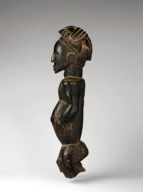 Commemorative figure