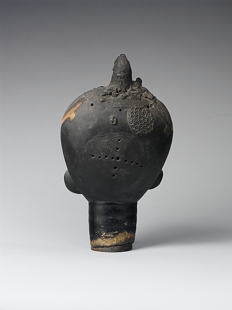Memorial Head (Ntiri)