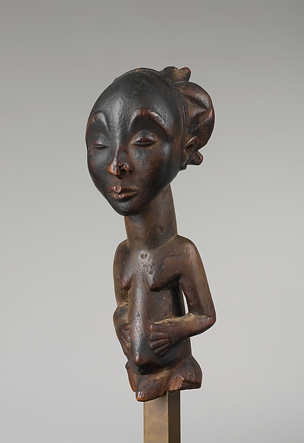 Commemorative figure