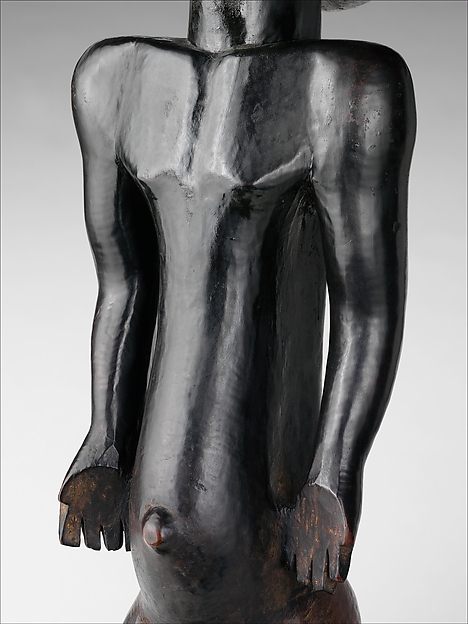 Commemorative figure