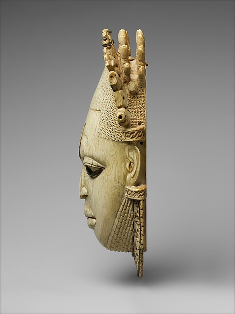 Queen Mother Pendant Mask: Iyoba