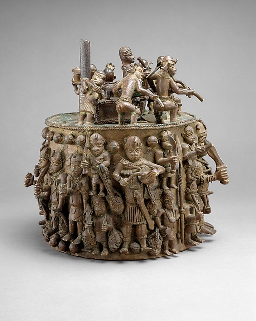 Figure: Oba with Sacrificial Animals from the Ezomo's Altar of the Hand