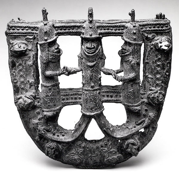 U-Shaped Plaque: Mudfish-Legged King and Supporters