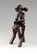 Commemorative figure of a chief