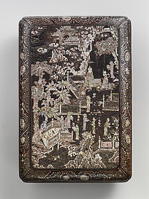 Box with “Peach Blossom Grotto”


