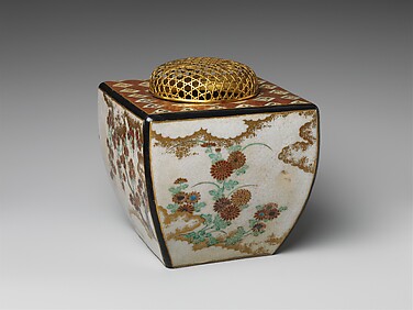 Ninsei-style Incense Burner with Flowers of the Four Seasons

