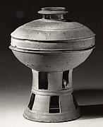 Footed Cup with Lid