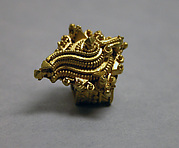 Hinged Earclip with Shankha Mofif
