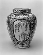 Octagonal Jar with Decoration of Flowering Cherry and Chrysanthemum