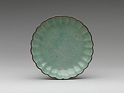Dish with Vegetal Design