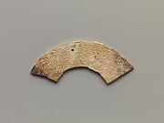 Pendant in the Shape of an Arc