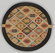 Mirror Case with Filled Diagonal Lattice