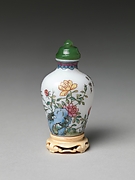 Snuff Bottle with Rocks and Peonies