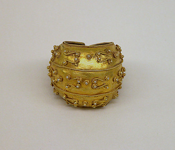 Spherical Weighted Clasp with Filigree Ornamentation