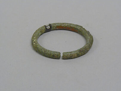 Solid Undecorated Bangle