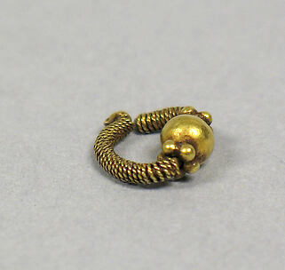Pair of Ear Ornaments with Bead in Collar