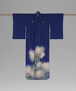 Kimono Ensemble with Chrysanthemums