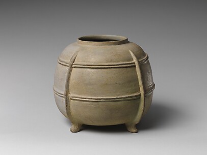 Four-Legged jar