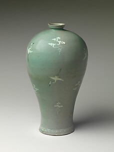 Maebyeong with Decoration of Cranes and Clouds

