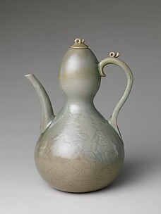 Gourd-Shaped Ewer