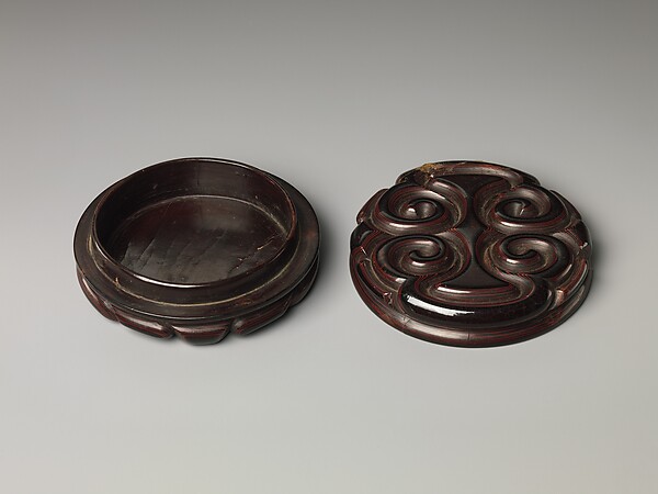 Box with “Pommel Scroll” Design


