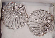 Clip earrings