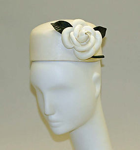 Pillbox hat