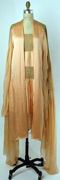 Tea gown